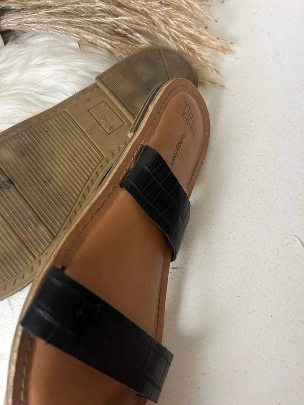 Time and Tru Black Croc-Embossed Double Strap Slide Sandals with Tan Footbed 8